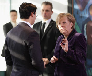 Kanzlerin Angela Merkel und Vizekanzler Philipp Rösler: Die künftige Marschrichtung fest im Blick