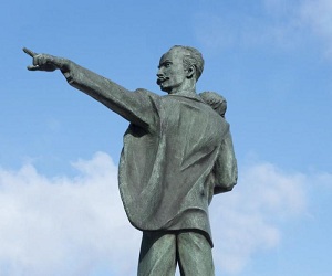 marti estatua